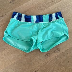 Lululemon speed short high rise size 8 - seafoam green